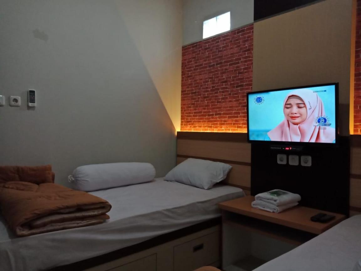 Amaya Guest House Syariah Alastuwo Extérieur photo