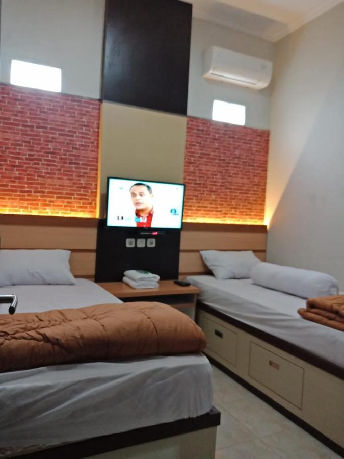 Amaya Guest House Syariah Alastuwo Extérieur photo